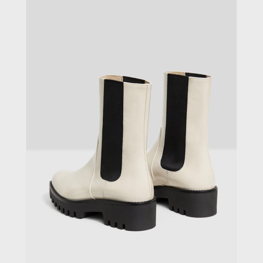 Women Theory Outlet | Chelsea Boot In Patent Leather Warm Stone