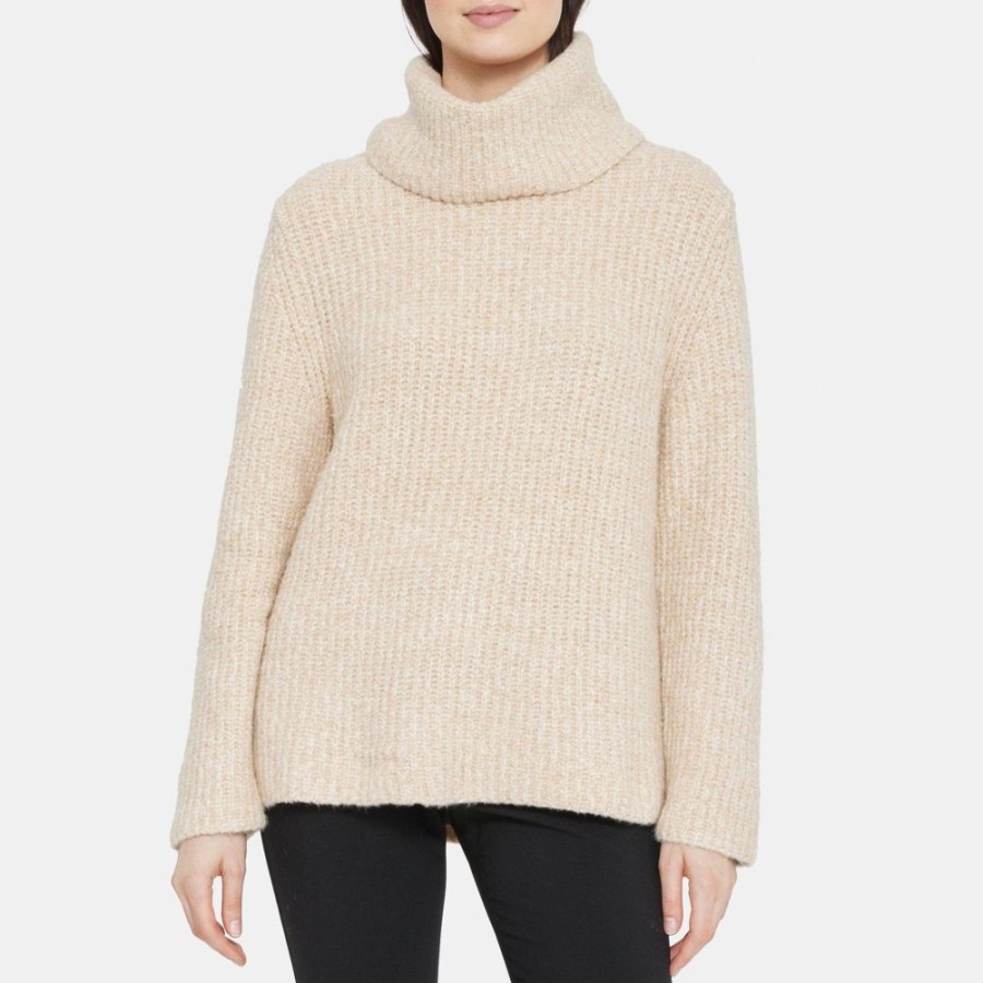 Women Theory Outlet | Oversized Turtleneck In Cotton-Blend Boucle Camel/Ivory