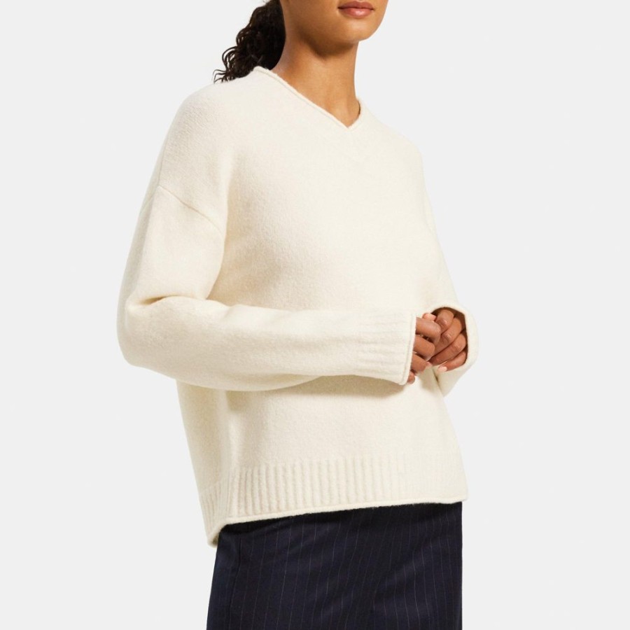 Women Theory Outlet | High V-Neck Sweater In Wool-Blend Ivory